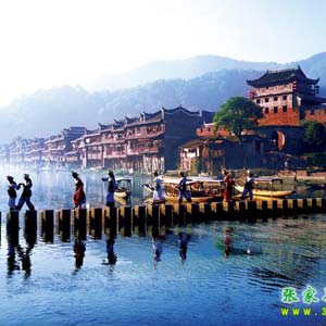 LH線：鳳凰古城、古苗寨神秘湘西一日游！