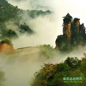 【喜樂拼團(tuán)線路】張家界、寶峰湖、天門山、天子山、猛洞河漂流三晚四日游